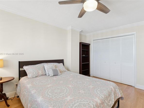 1160 Hillsboro Mile 901, Hillsboro Beach FL 33062