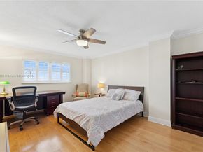 1160 Hillsboro Mile 901, Hillsboro Beach FL 33062