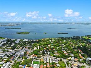 5981 NE 6th Ave, Miami FL 33137