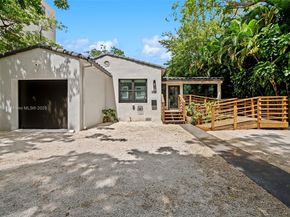 5981 NE 6th Ave, Miami FL 33137