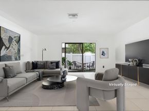 11719 NW 11th St, Pembroke Pines FL 33026