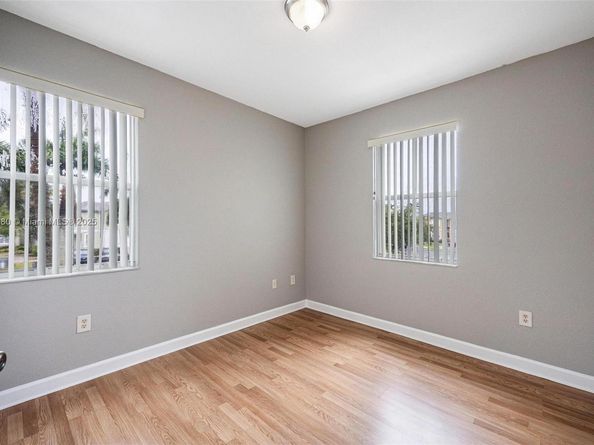 2933 SE 2nd St 20, Homestead FL 33033