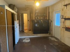 2070 NW 82nd Ave, Pembroke Pines FL 33024