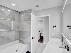 6 Little Harbor Way, Deerfield Beach FL 33441