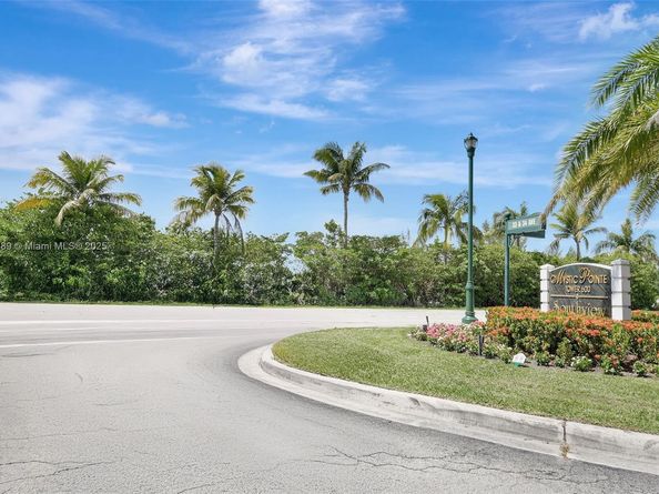 3400 NE 192nd St 1606, Aventura FL 33180