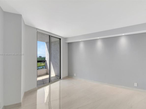 3400 NE 192nd St 1606, Aventura FL 33180