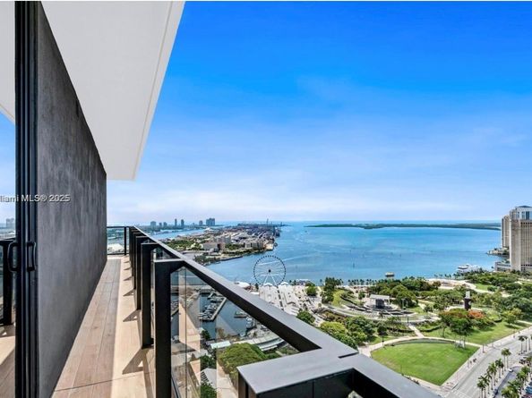 398 NE 5th St 2805, Miami FL 33132
