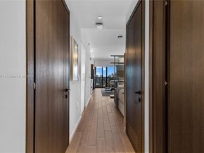 398 NE 5th St 2805, Miami FL 33132