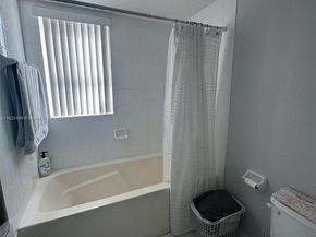 7280 SW 89th St D501, Miami FL 33156