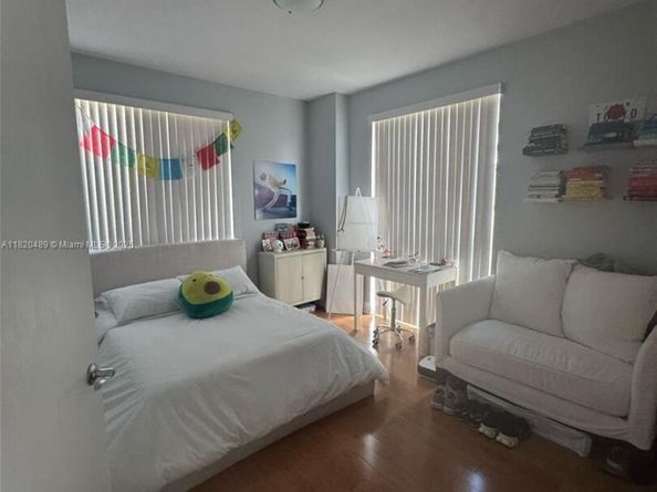 7280 SW 89th St D501, Miami FL 33156
