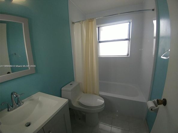 7662 SW 152nd Ave 322, Miami FL 33193