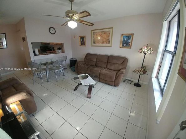 7662 SW 152nd Ave 322, Miami FL 33193