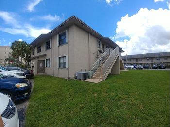 7662 SW 152nd Ave