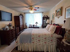 1101 Colony Point Cir 218, Pembroke Pines FL 33026