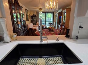 1101 Colony Point Cir 218, Pembroke Pines FL 33026
