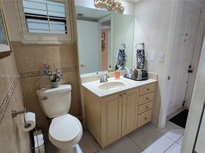 1101 Colony Point Cir 218, Pembroke Pines FL 33026