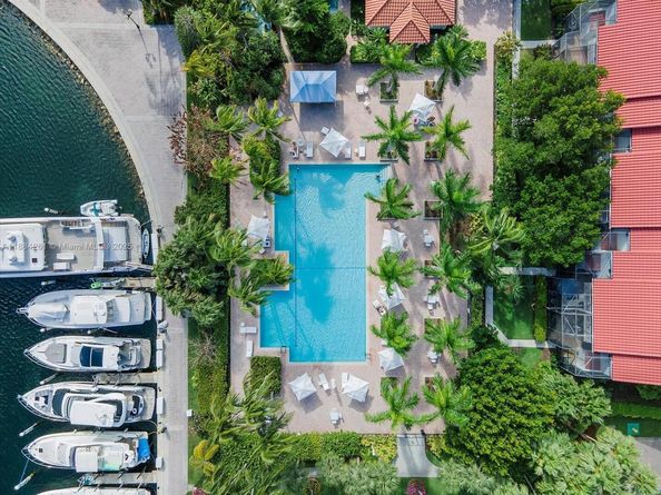 3620 Yacht Club Dr 503, Aventura FL 33180