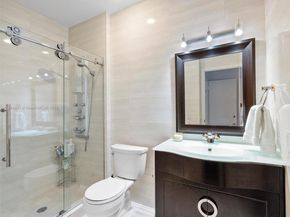 3620 Yacht Club Dr 503, Aventura FL 33180