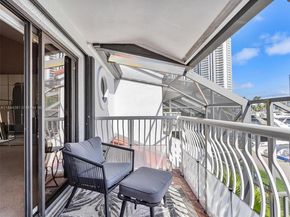 3620 Yacht Club Dr 503, Aventura FL 33180