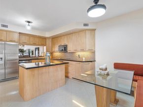 3620 Yacht Club Dr 503, Aventura FL 33180