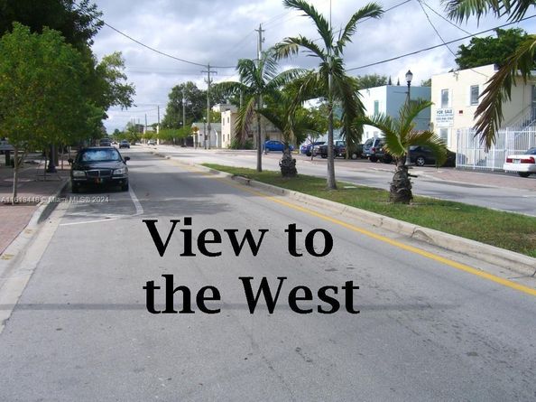 3340 Grand Ave, Miami FL 33133