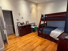 9204 NW 49th Pl, Sunrise FL 33351