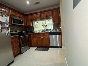 9204 NW 49th Pl, Sunrise FL 33351