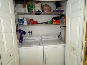 9204 NW 49th Pl, Sunrise FL 33351
