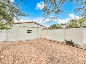 1801 NE 20th St, Fort Lauderdale FL 33305