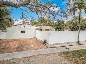 1801 NE 20th St, Fort Lauderdale FL 33305