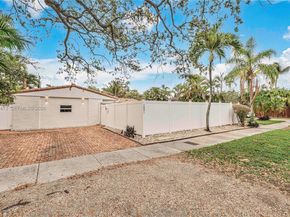 1801 NE 20th St, Fort Lauderdale FL 33305