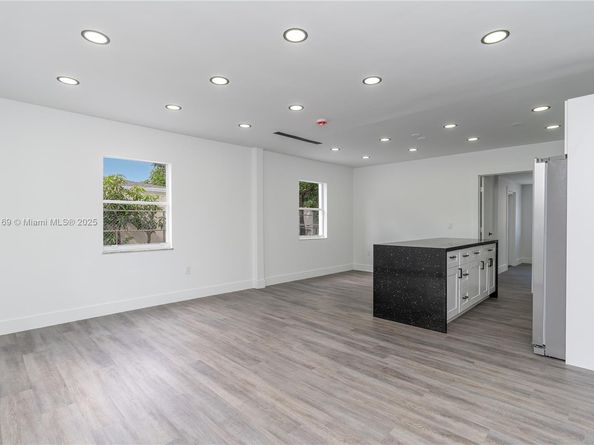 805 Sultan Ave, Opa-Locka FL 33054