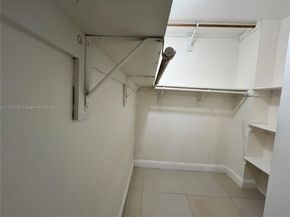 5050 NW 7th St 312, Miami FL 33126