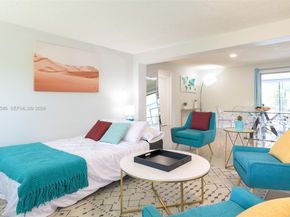 80 NW 40th St, Oakland Park FL 33309