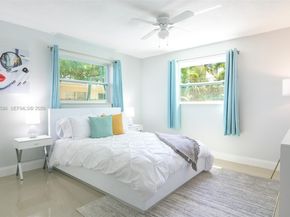 80 NW 40th St, Oakland Park FL 33309