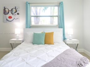 80 NW 40th St, Oakland Park FL 33309