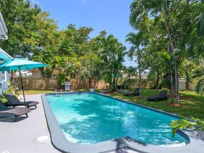 80 NW 40th St, Oakland Park FL 33309