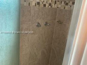 4249 NW 50th Ter, Lauderdale Lakes FL 33319