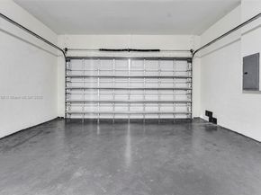 5270 Plunkett St, Hollywood FL 33021