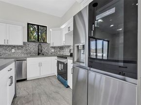 5270 Plunkett St, Hollywood FL 33021