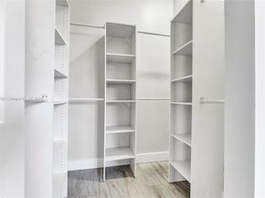 5270 Plunkett St, Hollywood FL 33021