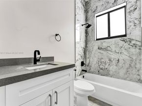 5270 Plunkett St, Hollywood FL 33021