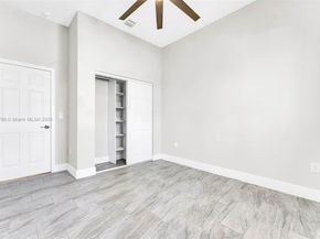 5270 Plunkett St, Hollywood FL 33021
