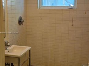 745 13th St 16, Miami Beach FL 33139