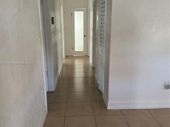 206 Ponce De Leon Blvd, Coral Gables FL 33134