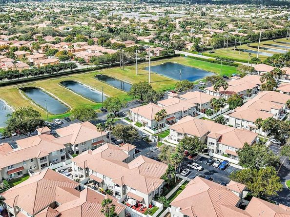 12654 SW 54th St, Miramar FL 33027