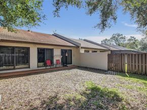 1590 NW 98th Ter, Pembroke Pines FL 33024