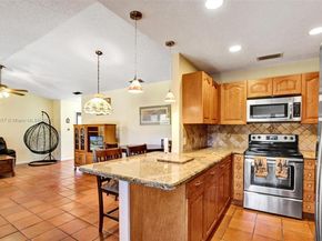 1590 NW 98th Ter, Pembroke Pines FL 33024