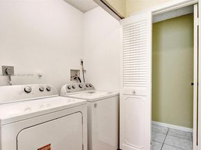 1590 NW 98th Ter, Pembroke Pines FL 33024