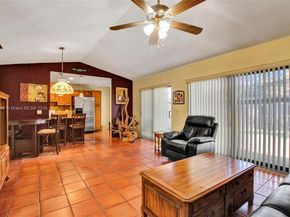 1590 NW 98th Ter, Pembroke Pines FL 33024